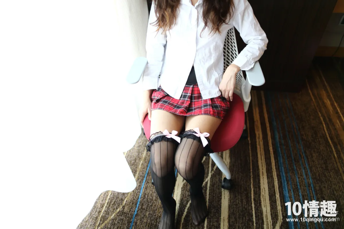 [ROSI10情趣] 2015.11.09 No.018 31P19MB page 4