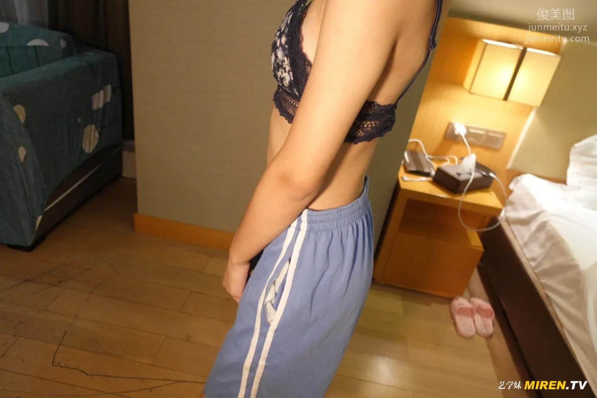 [ROSI艺学妹]2020.09.11 NO.188 page 3