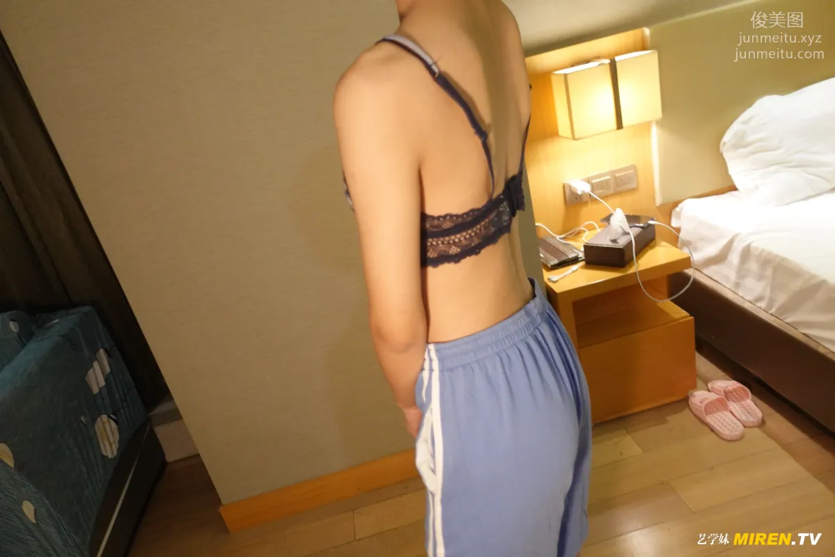 [ROSI艺学妹]2020.09.11 NO.188 page 4