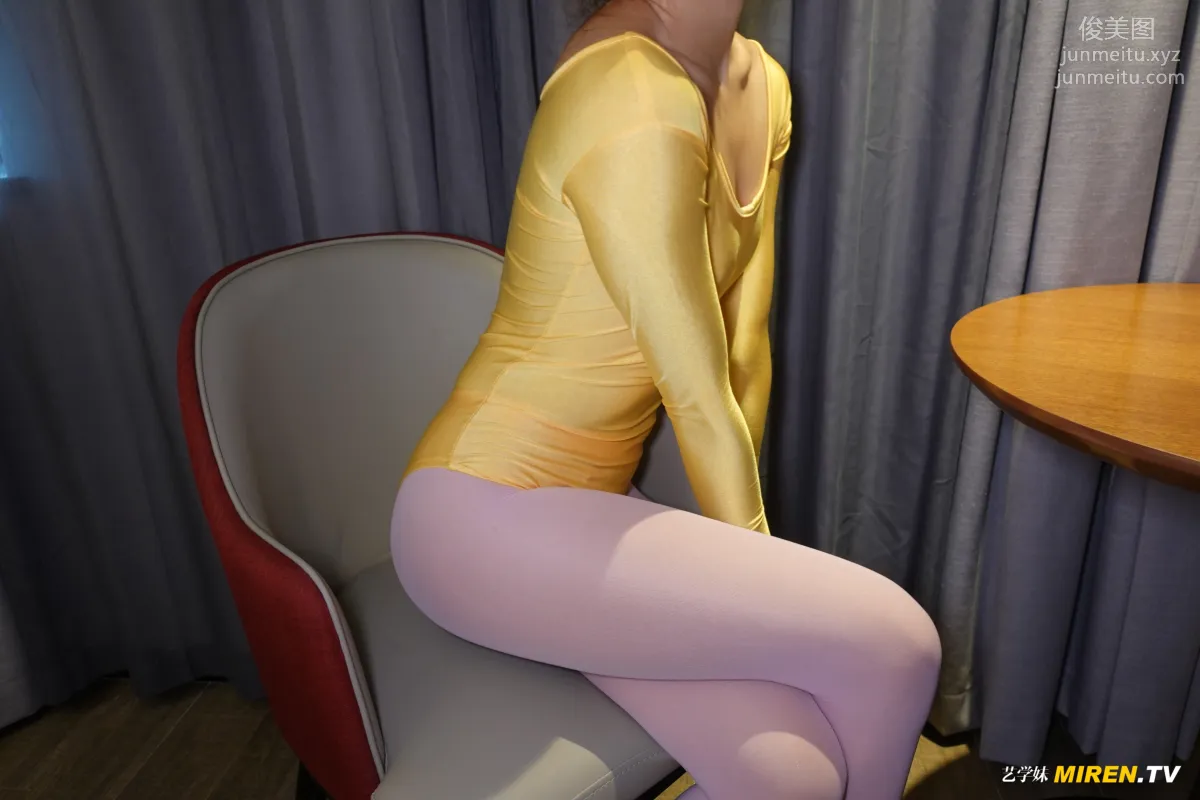 [ROSI艺学妹]2020.12.10 NO.200 page 9