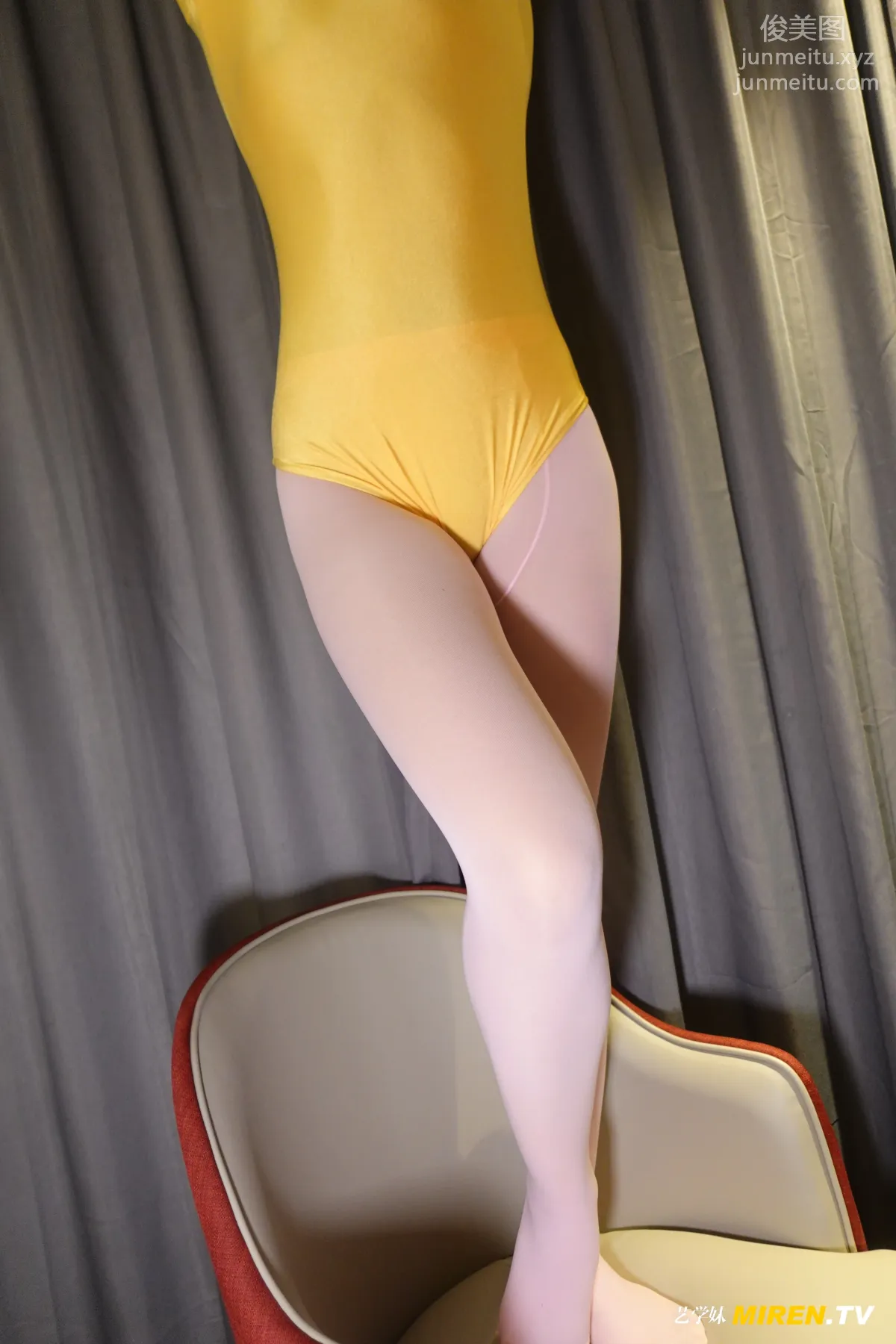 [ROSI艺学妹]2020.12.10 NO.200 page 25