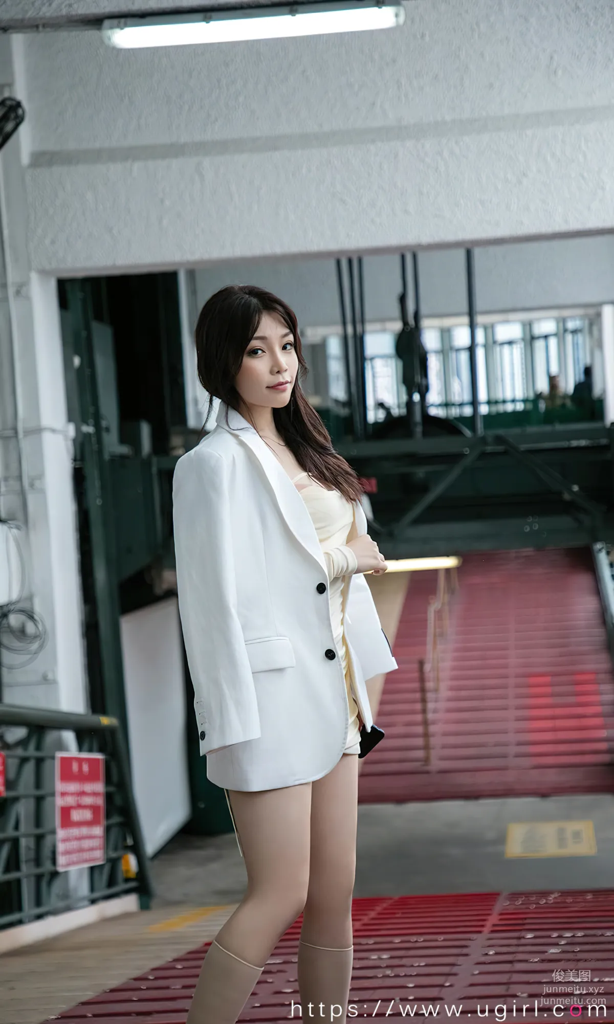 [Ugirls]爱尤物 No.2847 拂过你的风 芝芝booty [35P] page 25