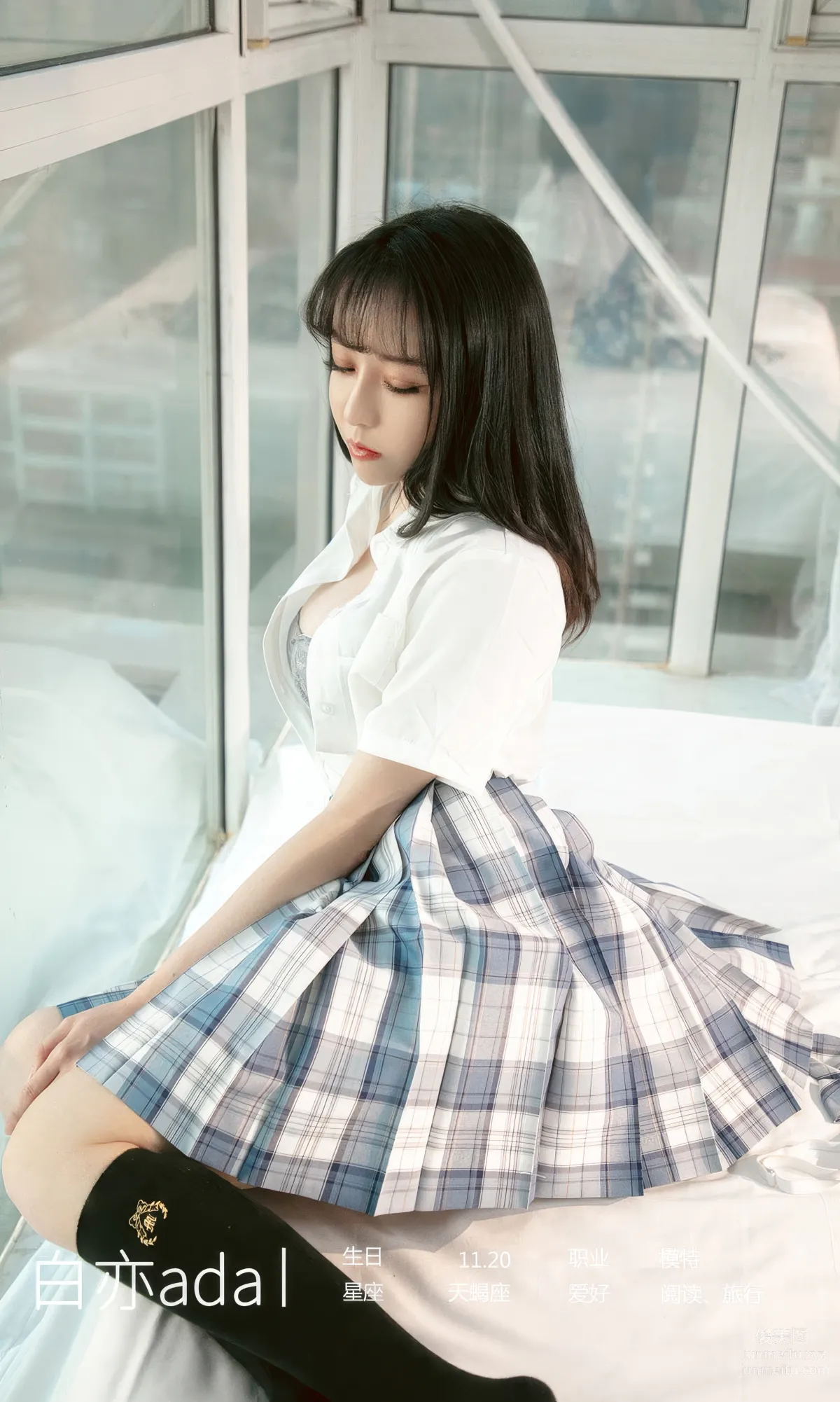 [Ugirls]爱尤物 No.2929 白亦ada 香色格子裙 [35P] page 5