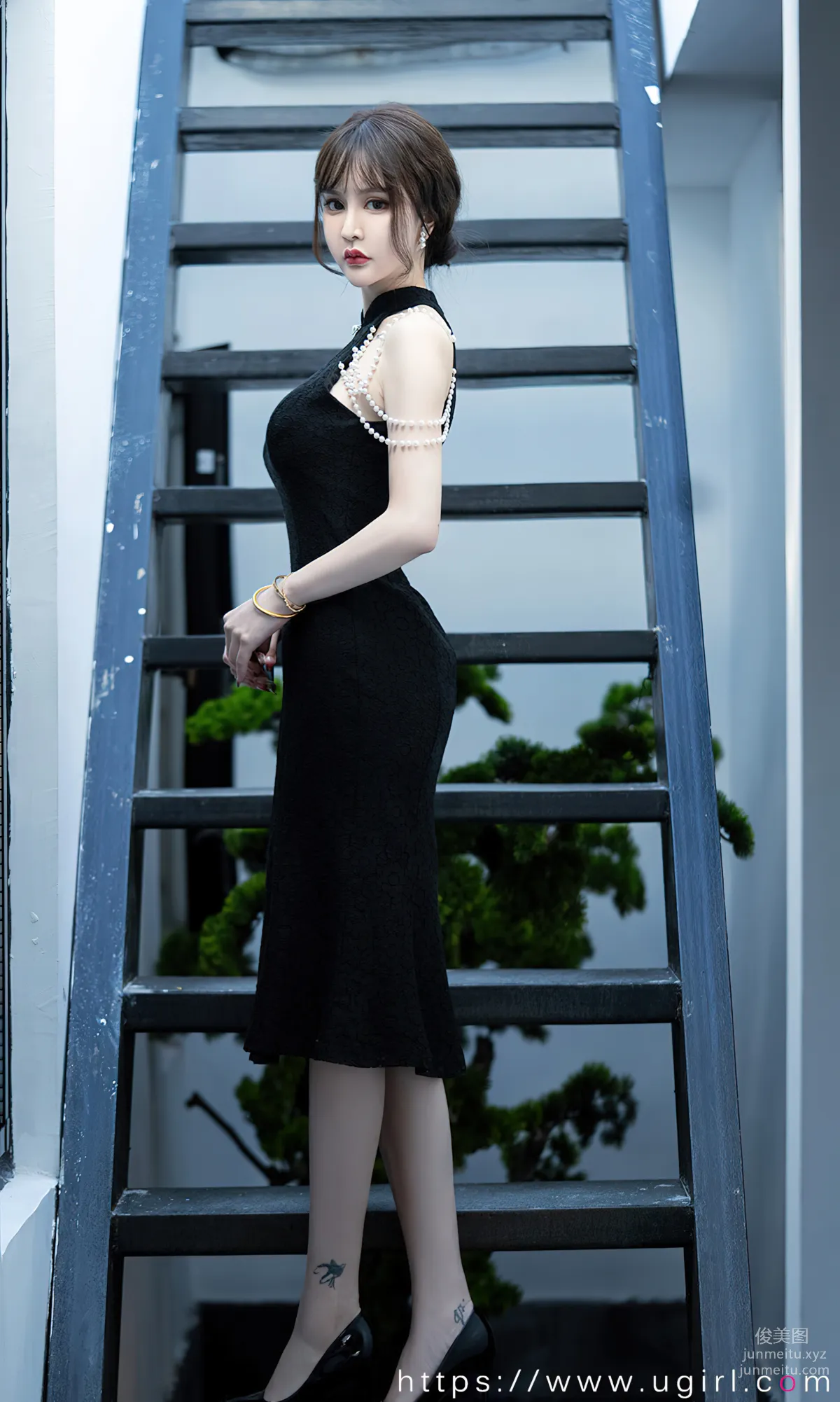 [爱尤物]2023 NO.2722 花遇和风 青树[35P] page 9