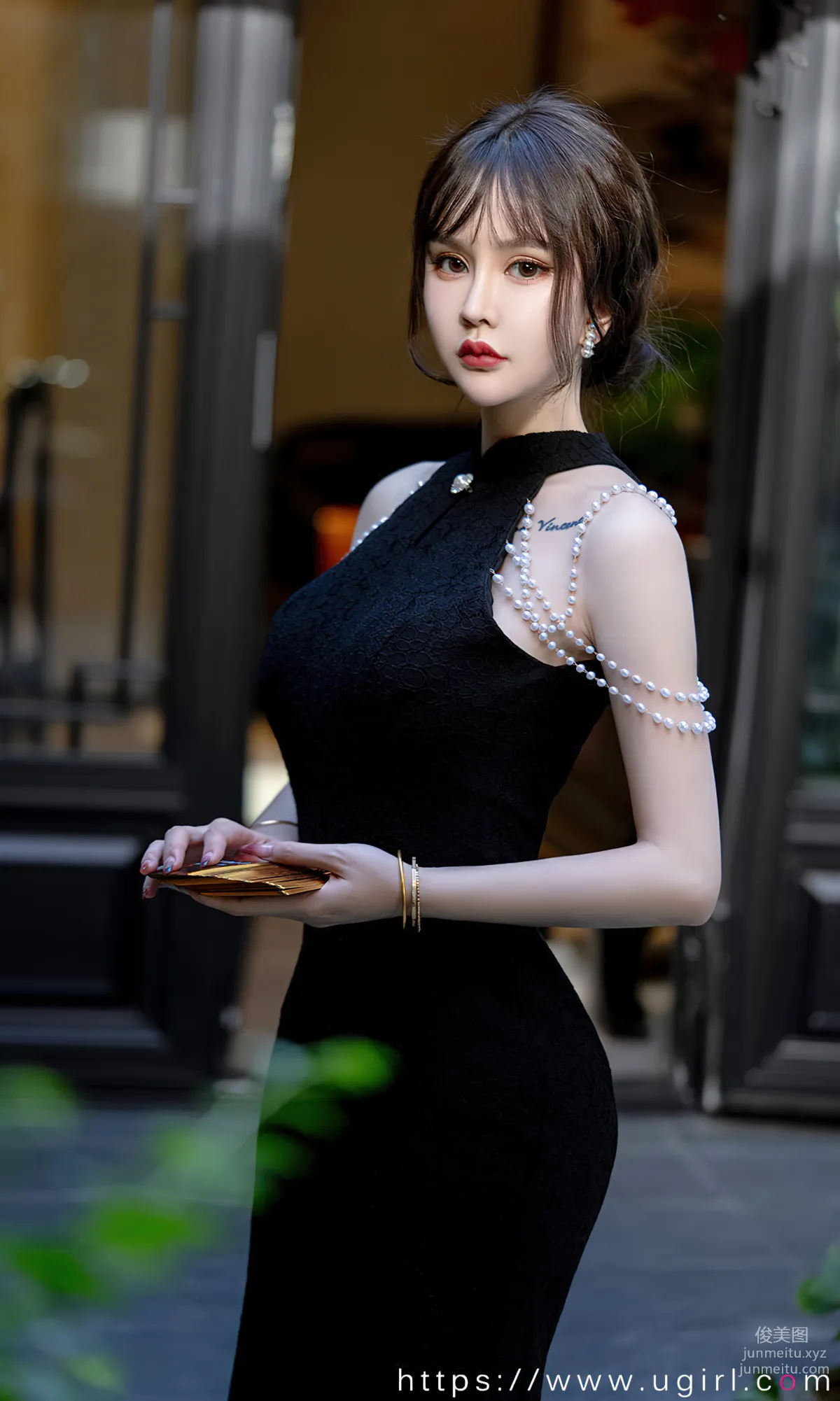 [爱尤物]2023 NO.2722 花遇和风 青树[35P] page 21