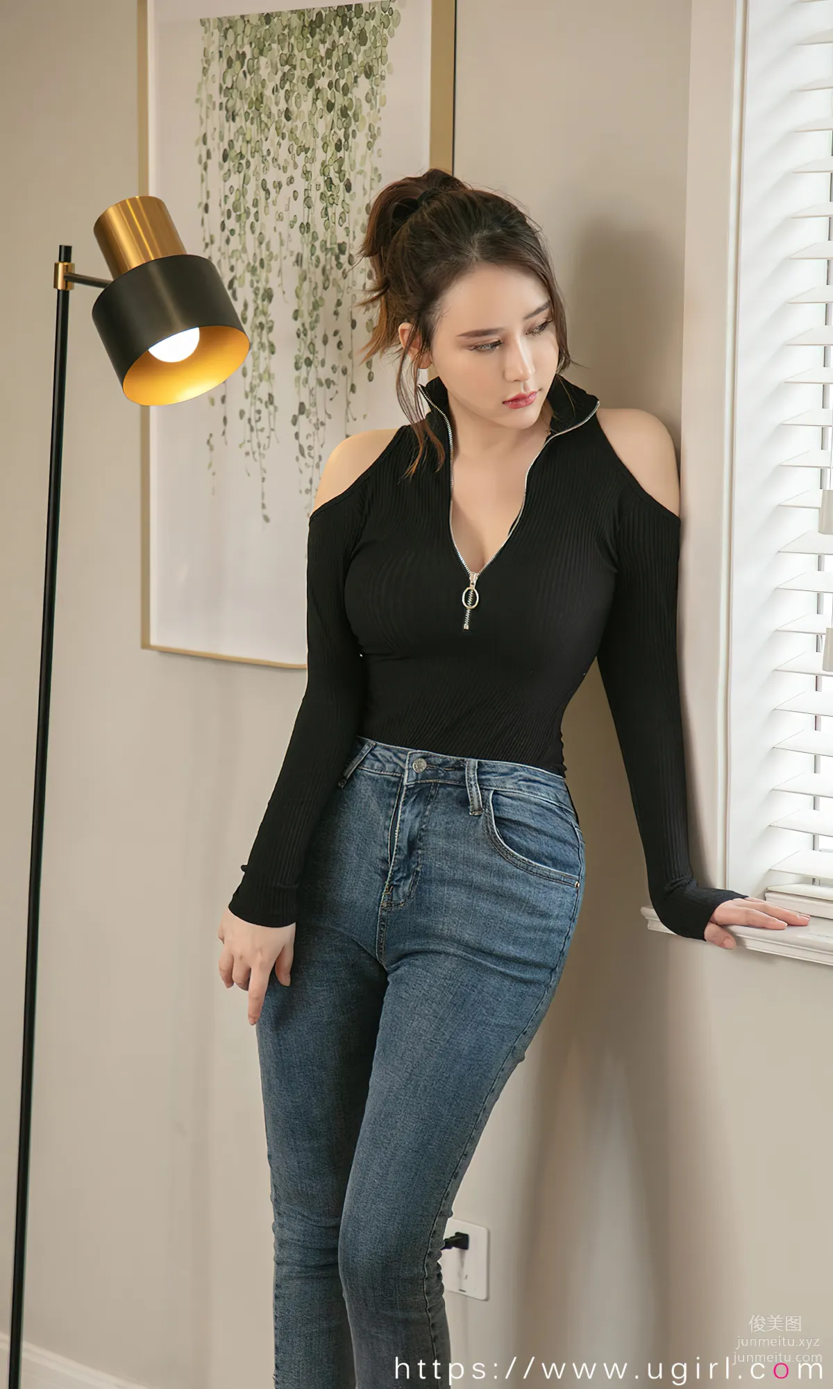 [爱尤物]2023 NO.2726 完美暗示 coral[35P] page 13