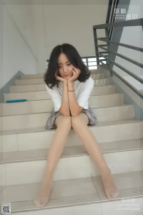 妖精视觉 NO.186 冬冬-看她，会上瘾？ [63P]