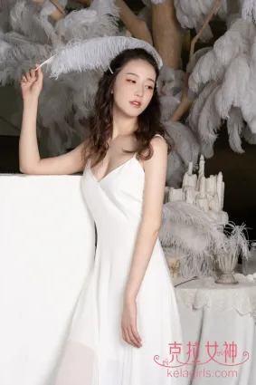 [KeLaGirls克拉女神] 2019.09.25《暗黑系美脚》杨暖