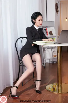 [FAIRY CLUB妖精社] 2020.04.23 T2009《特辑-经理的一天》可可-极品无内丝T系列