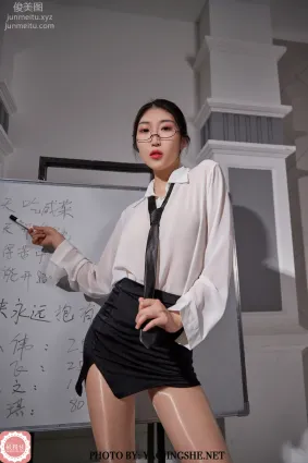 [FAIRY CLUB妖精社]2021.10.13 B2117《苏伟-业绩大会》-极品无内丝B系列