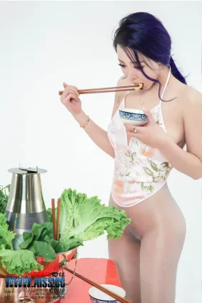 AISS爱丝 黄金会员版 F6006 新春特辑美丝大餐 [68P]