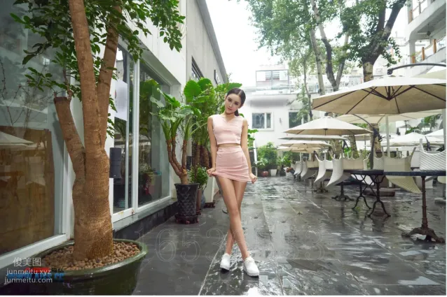 AISS爱丝 黄金会员版 F6034 街角欣杨 [127P]