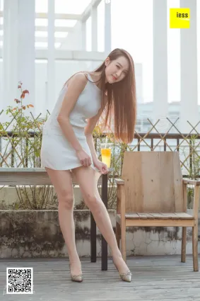 [IESS异思趣向] 2019.01.17 丝享家404：《云芝阳台小短裙》云芝[96P]