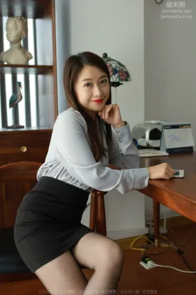 [IESS异思趣向] 2022.04.04 丝享家 1049：小婕《办公室的甜蜜蜜》