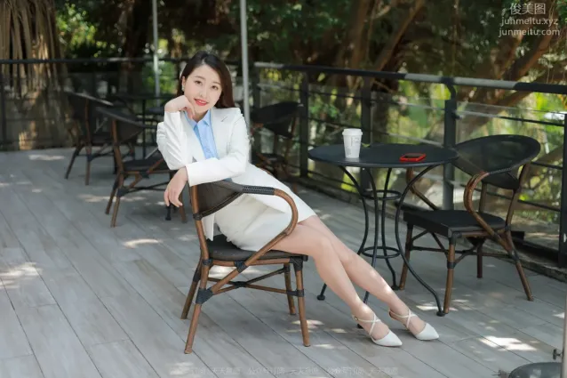 [IESS异思趣向] 2022.04.10 丝享家 1055：小婕《都市白领》