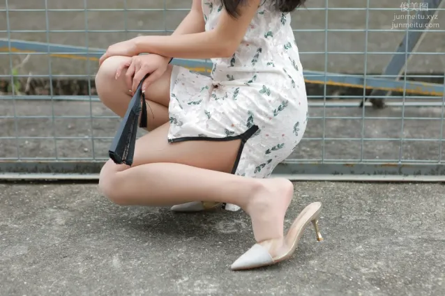 [IESS异思趣向]2022.03.28 丝享家1042：婉萍《旗袍美仁》[85P]
