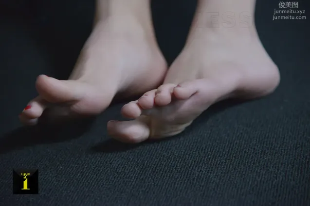 [IESS异思趣向] 普惠集 156-若琪的裸腿 [84P]