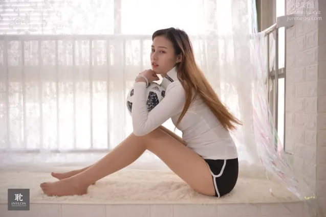 [IESS异思趣向] 普惠集 235- 模特：九妹 快乐玩个球