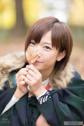 2013-11 Mana Sakura