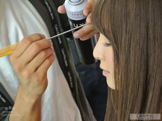 2013-12-13 Miku Ohashi - [Turn me on]